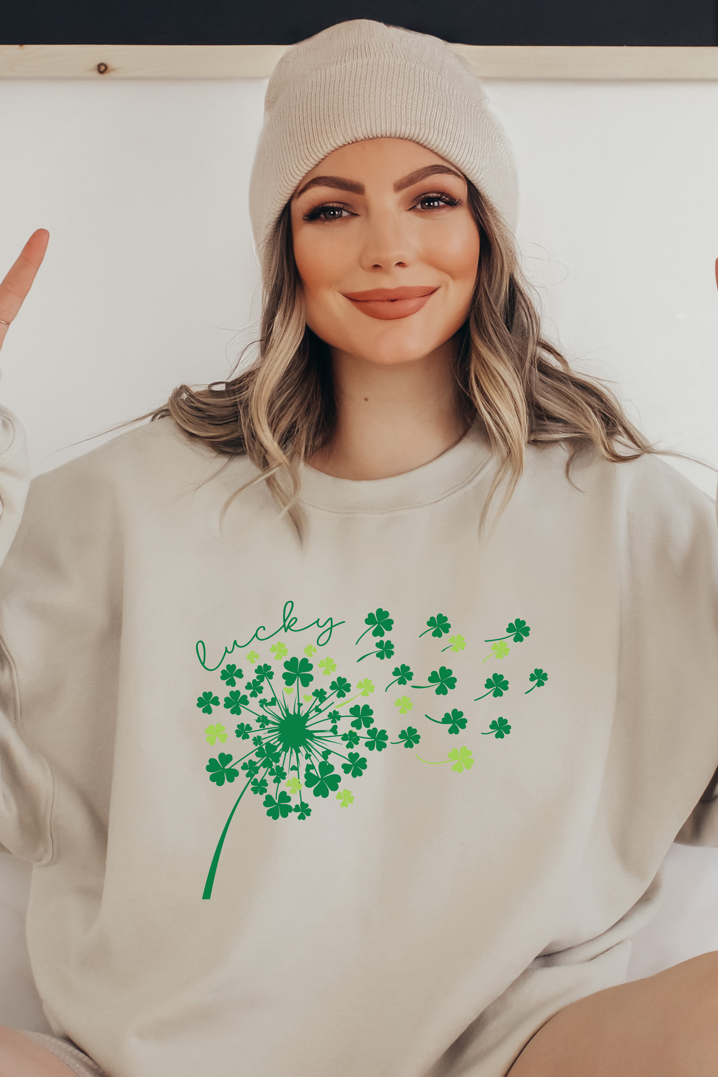 Lucky Graphic Sweatshirt